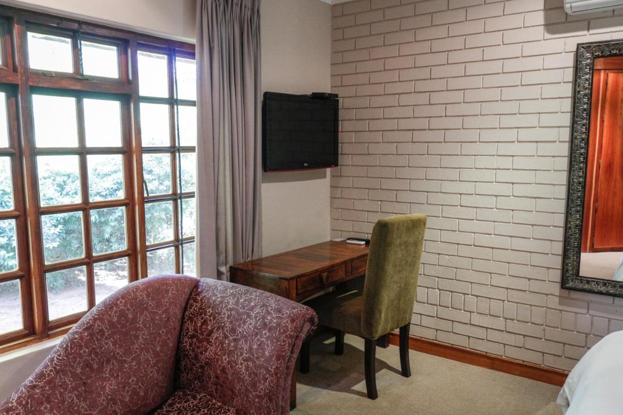 25 On Catherine Pretoria Exterior photo